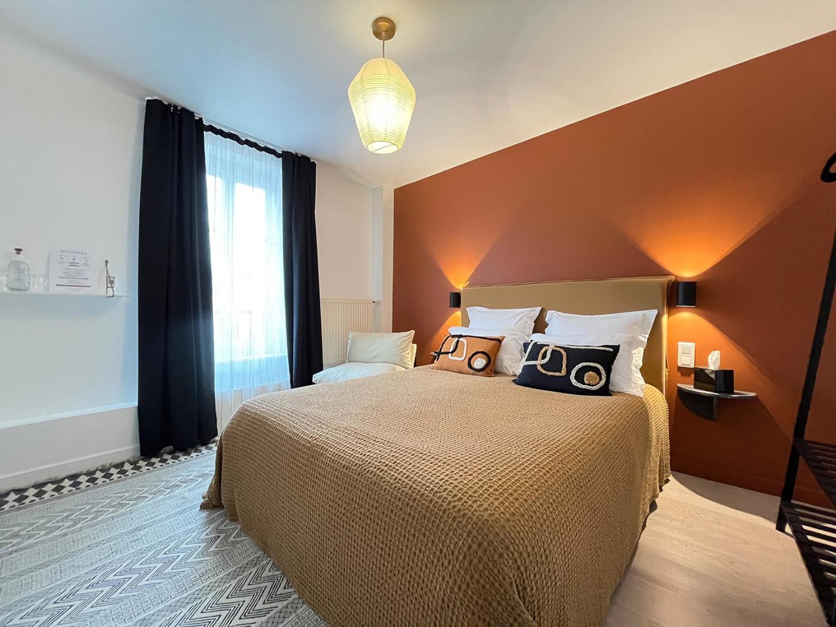 Hotel Du Commerce Cluny Eksteriør billede