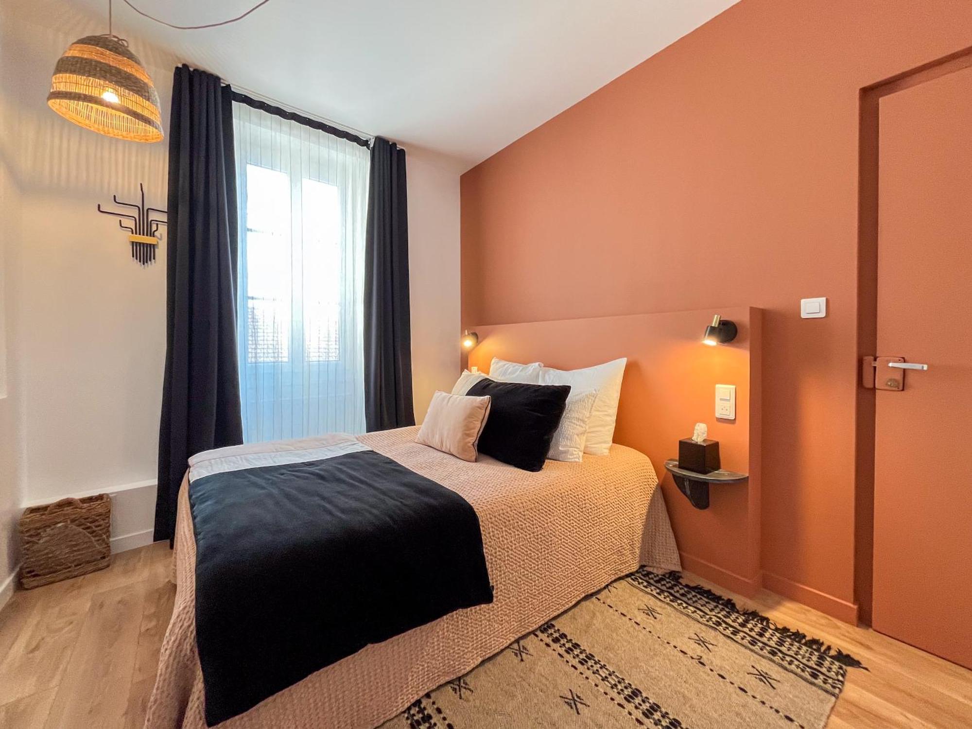 Hotel Du Commerce Cluny Eksteriør billede